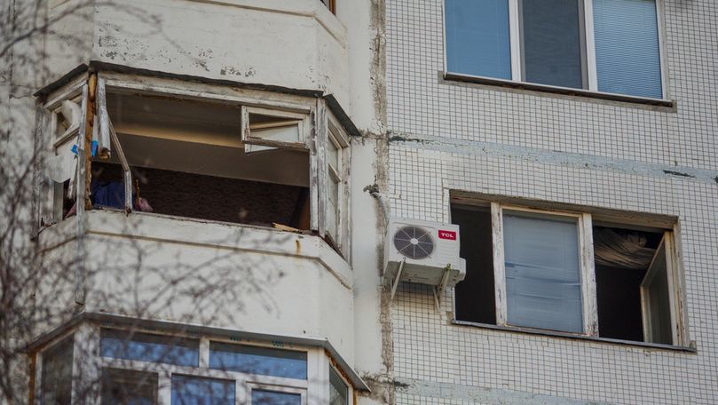 В жилом доме на Рышкановке прогремел взрыв: погиб мужчина. Фото: Stiri.md.