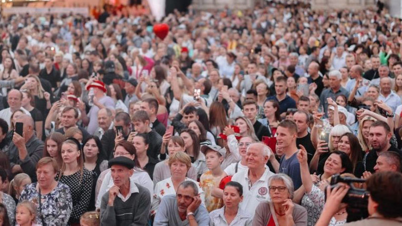 Peste 120.000 De Oameni Au Participat La Ziua Naţională A Vinului