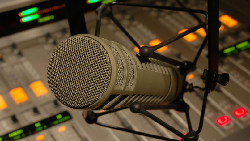 Un post de radio din Moldova a primit trei avertizări publice. Motivul
