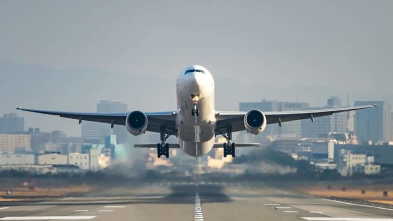 Panică în aer: Un avion a pierdut brusc altitudine. Sunt răniți