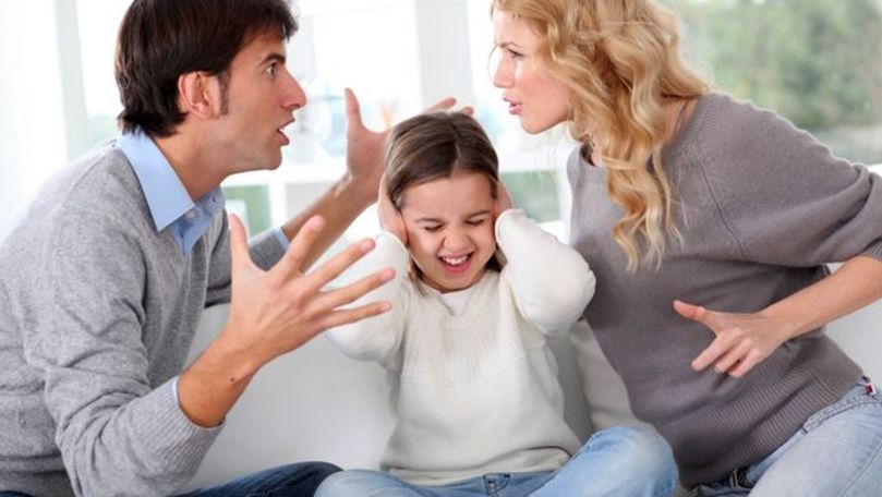De ce o căsnicie toxică face mai mult rău unui copil decât un divorţ