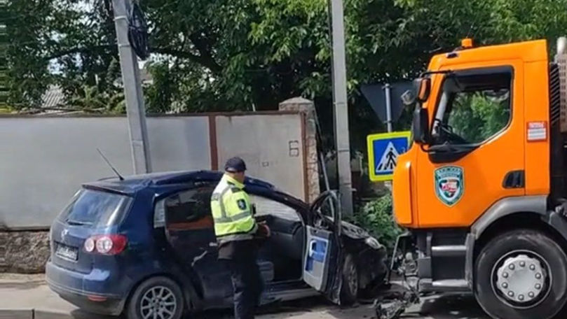 Accident grav în Capitală cu implicarea unei autospeciale