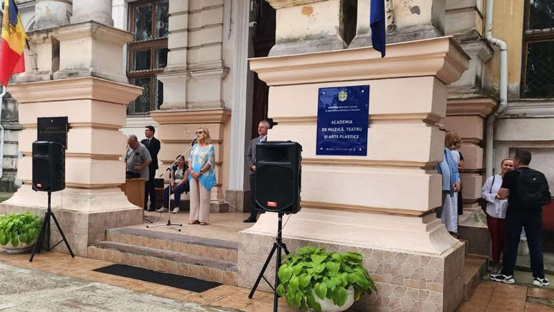 Academia de Arte a dat startul noului an universitar. Mesajul lui Prodan