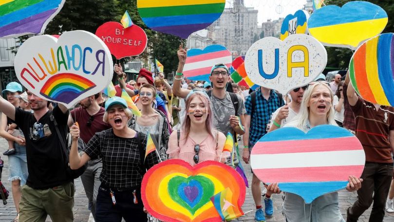 Mii de persoane au participat la Kiev Pride, sub protecția poliției
