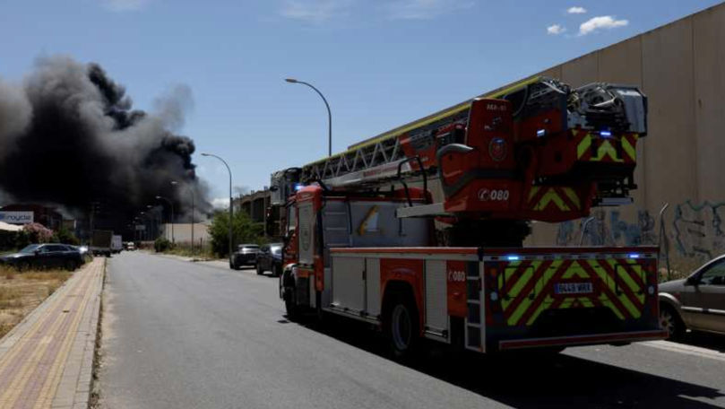Spania: 80.000 persoane, sfătuite să se izoleze în case după un incendiu