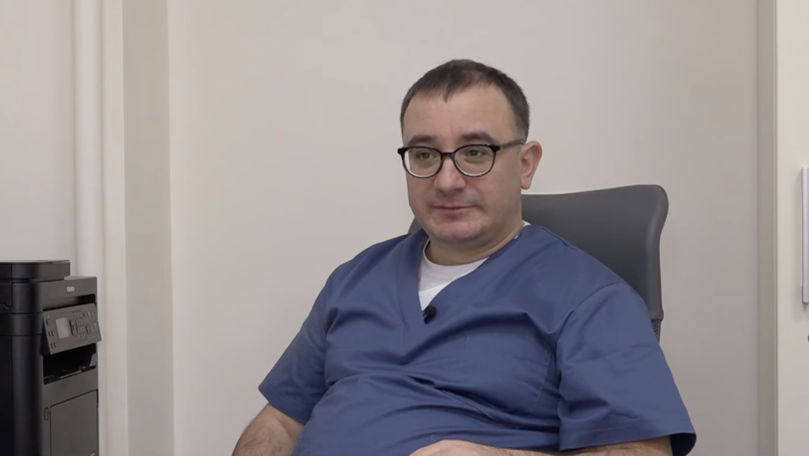 Istoria singurului medic acreditat în tratamentul bolilor de oase