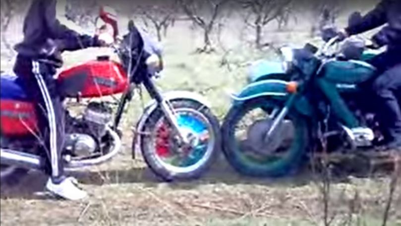 Duelul motocicliștilor la Vulcănești: Un tânăr a fost dus la spital