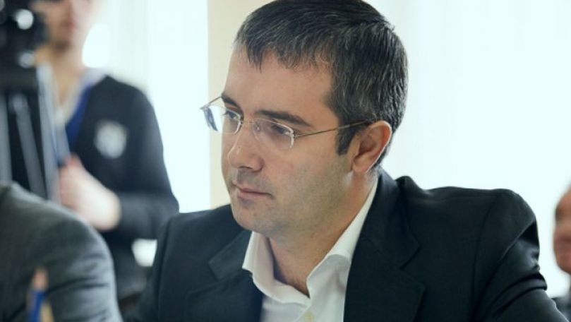Депутат платформы „За Молдову” Серджиу Сырбу.