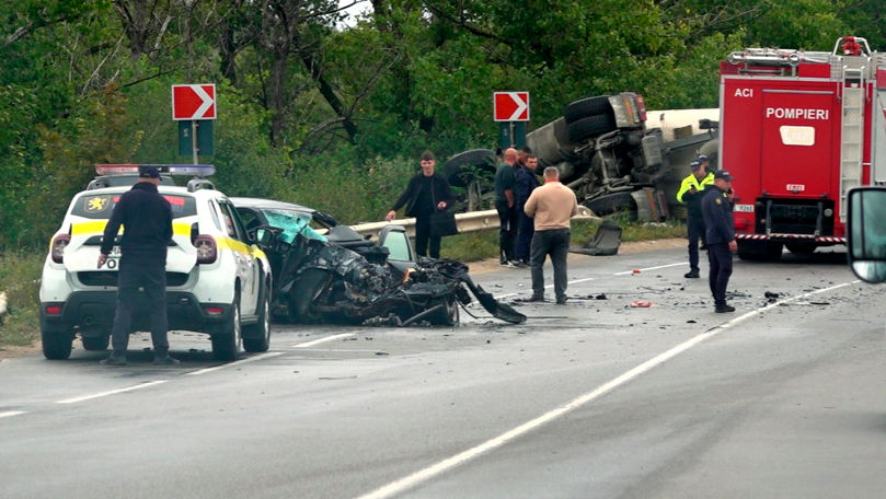 Grav accident la ieșirea din Bălți: Două persoane au ajuns la spital