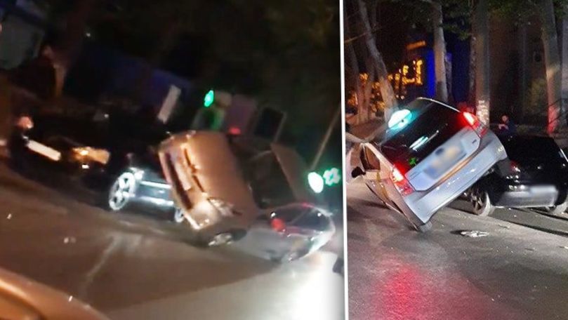 Accident nocturn în Chișinău: Un taxi s-a cățărat pe un automobil