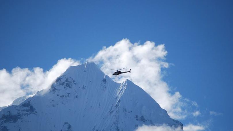 Cinci din cei opt alpinişti dispăruţi în Himalaya, găsiţi decedaţi