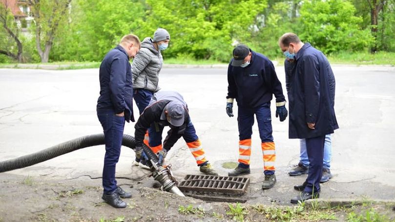 Primarul Chișinăului anunță de ce strada Albișoara e inundată când plouă