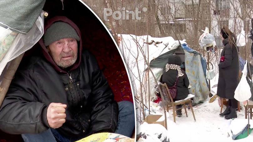В Кишинёве двое бездомных живут в самодельной палатке несмотря на морозы.