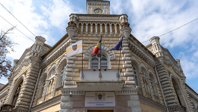 Primăria vine cu o reacție la acuzațiile PAS privind Î.M. Spații Verzi
