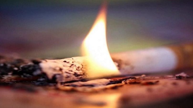 Incendiu de la o țigară la Râbnița: Doi soți beți, salvați de flăcări