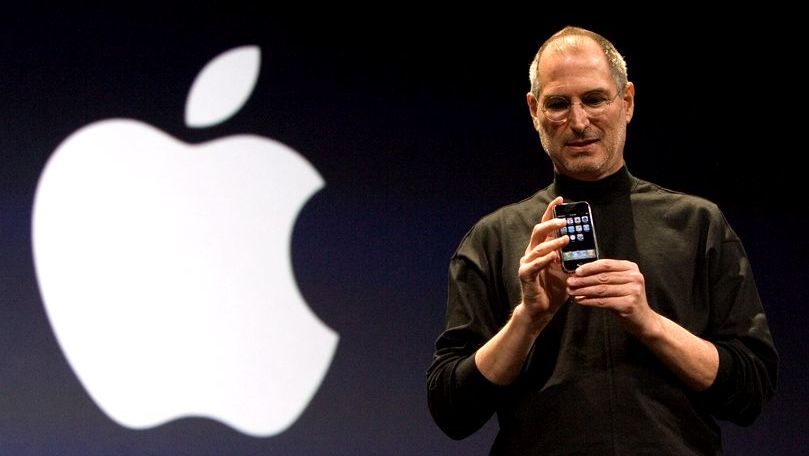 Ultimele cuvinte ale lui Steve Jobs către fiica sa: Miroși ca o toaletă