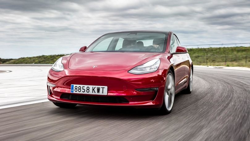 Tesla Model 3 стала быстрее.