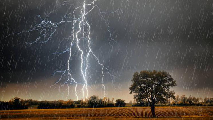 Meteo 28 iulie 2025: Averse cu descărcări electrice la nordul Moldovei