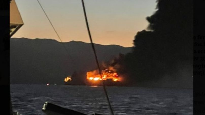 Feribot, cuprins de flăcări în Marea Ionică: 3 moldoveni erau la bord