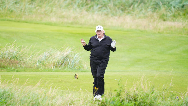 Turbinele eoliene, dușmanul lui Trump: Îmi strică priveliștea la golf