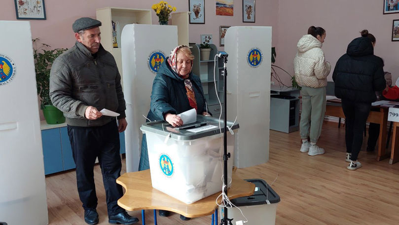 Cozi la secțiile de vot din Găgăuzia: Ce alegere au făcut cetățenii