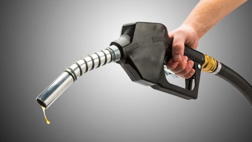 Cât costă 1 litru de benzină în diferite țări: 36 de lei sau 14 bani