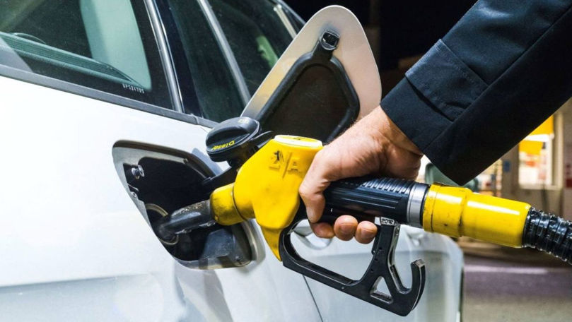 Carburanții se ieftinesc ușor: Noile prețuri plafon stabilite de ANRE