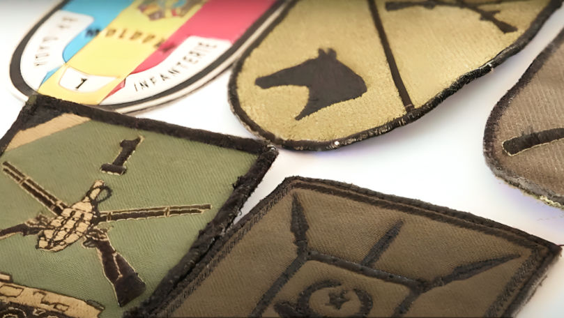 Insigna militară a soldaților: Care este povestea din spatele simbolului