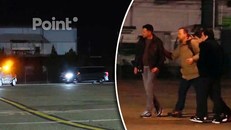 СИБ показал кадры возвращения освобожденных разведчиков в Молдову.