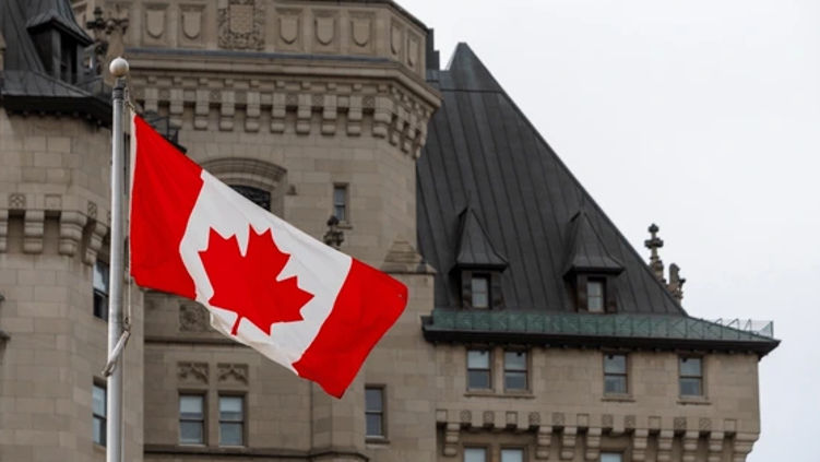 Канада создает фонд национального благосостояния для снижения зависимости от США.