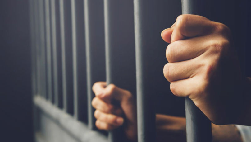 A exploatat sexual o adolescentă: Un tânăr, condamnat la închisoare