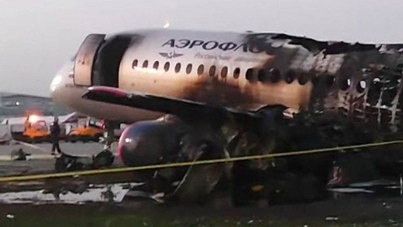 Avion ars în Rusia: Cauza preliminară a tragediei cu 41 de morți