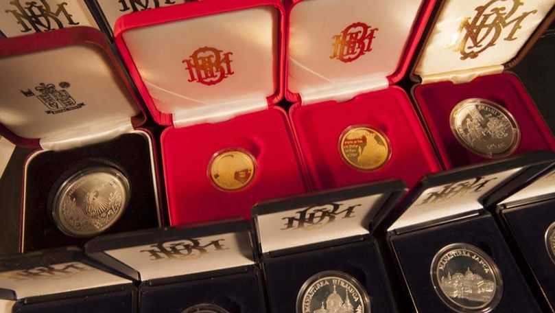 НБМ продает банкноты в 200 леев за 222 лея.