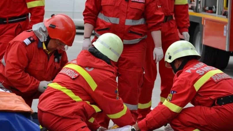 România: O elevă care s-a înecat cu un jeleu se află în comă profundă