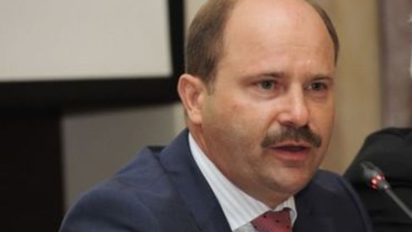 Экс-министр экономики Валериу Лазэр.