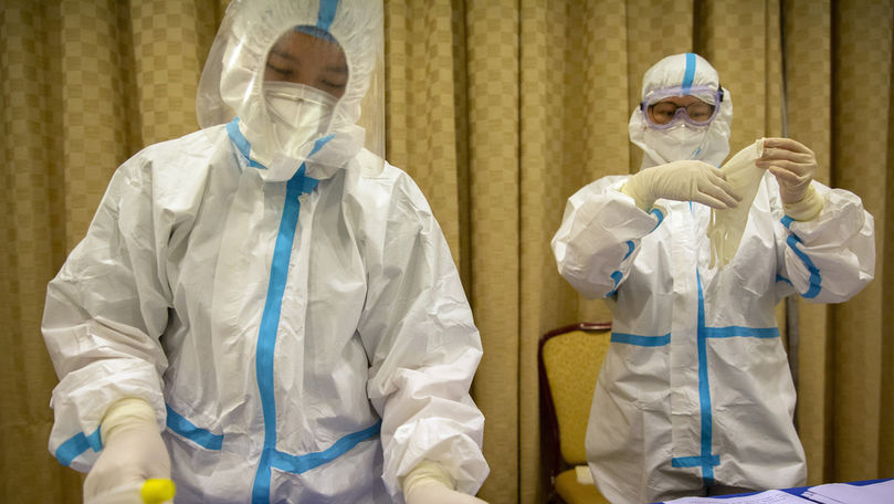 Япония потребовала от Китая прекратить брать ректальные мазки на коронавирус.