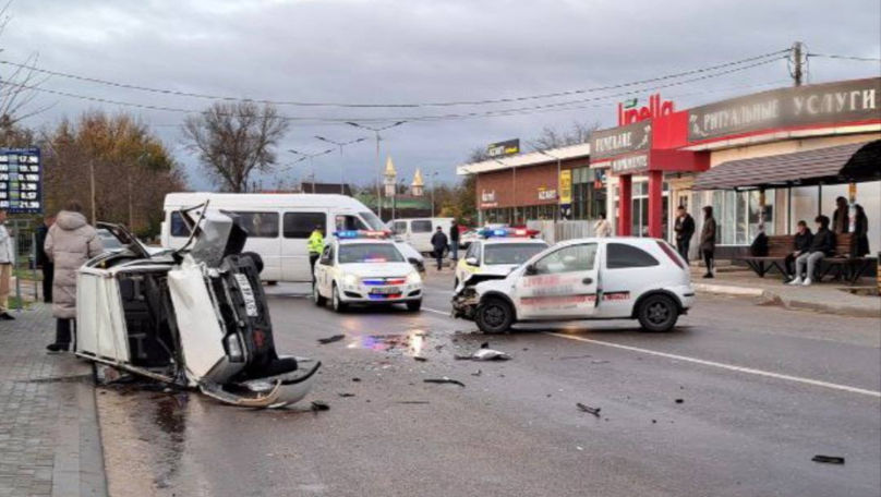 Accident grav la Căușeni: Un tânăr de 23 de ani, transportat la spital