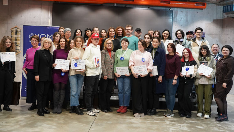 Lucrările de artă ale studenților moldoveni, premiate la o ceremonie OIM