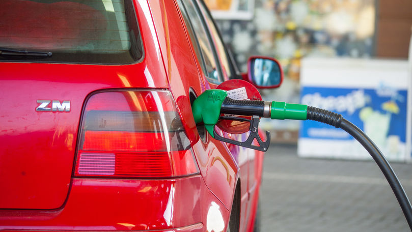Carburanții se ieftinesc: Noile prețuri plafon stabilite de ANRE
