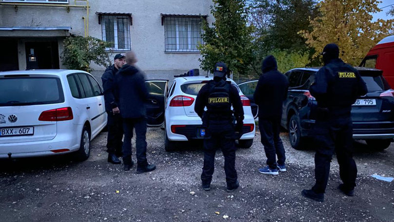 Polițiștii moldoveni, coordonați de Europol: Peste 300 de rețineri