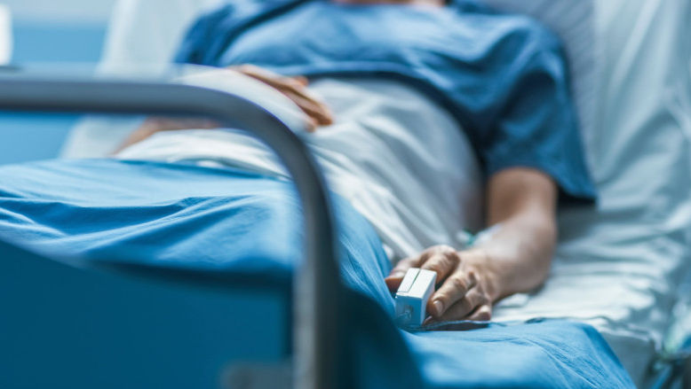 Tot mai mulți tineri, diagnosticați cu cancer. Sfaturile medicilor