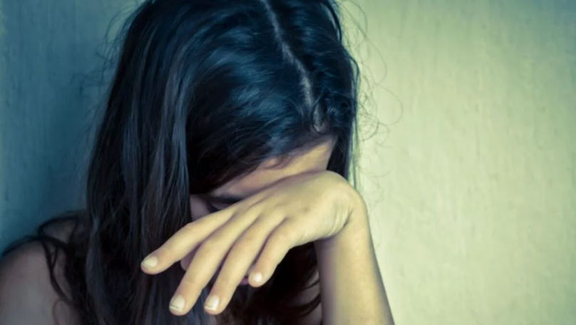 Strigător la cer: Un bunel și-a violat nepoțica de opt ani