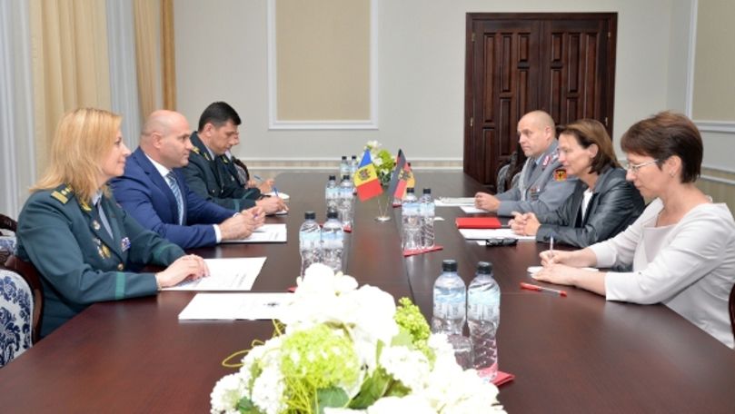 Ministrul Apărării s-a întâlnit cu Ambasadorul Germaniei în Moldova