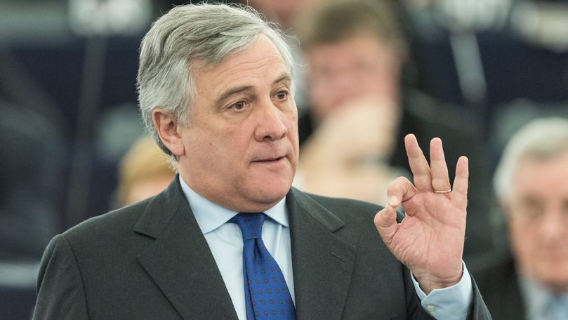 Tajani îşi cere scuze pentru declaraţiile făcute despre Mussolini