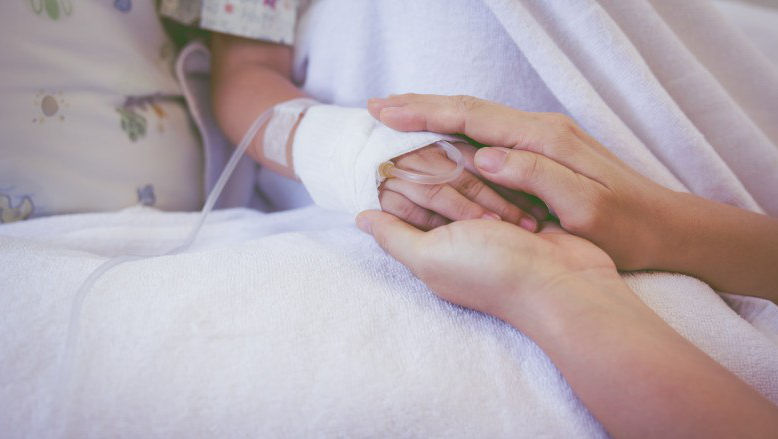 Medicii anunță starea copilului diagnosticat cu hepatita necunoscută