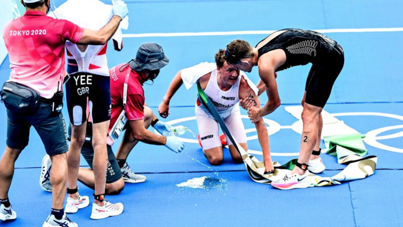 Campionul olimpic la triatlon s-a prăbușit după linia de sosire