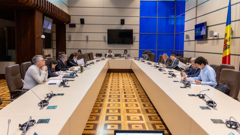 Ședința Parlamentului din 30 aprilie: Ordinea de zi, aprobată