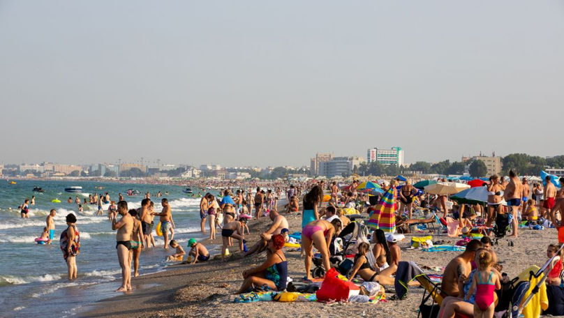 Odihna a devenit un lux în România: Cât costă o zi de plajă la Mamaia