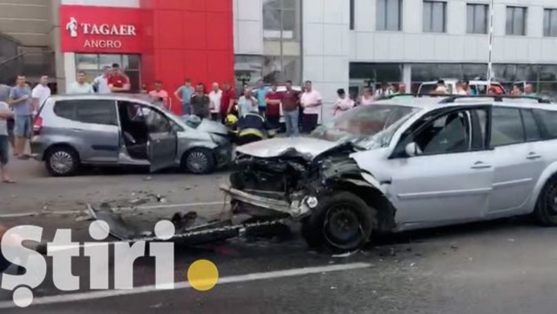 Șoferiţa prinsă între fiare după accidentul din Capitală a murit