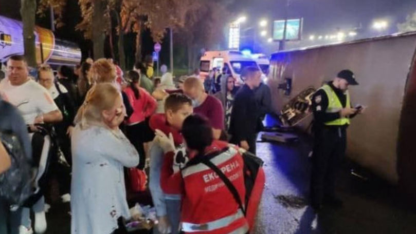Autobuz cu moldoveni, răsturnat la Kiev: IGSU monitorizează situația